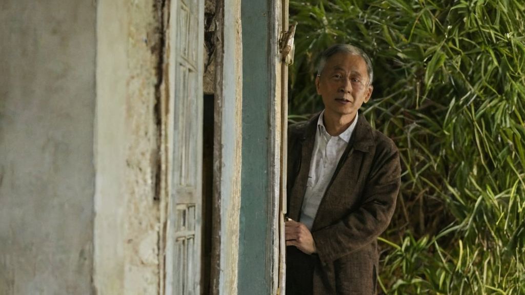 一夜爆红的小鲜肉引发豪门恩怨娱乐圈内幕曝光